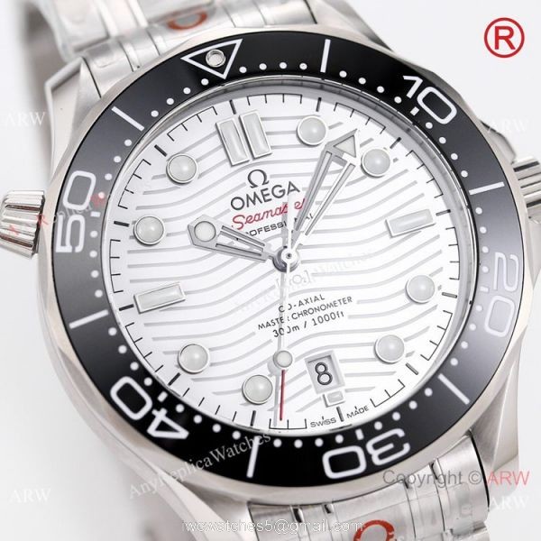 2021 NEW Grade A Replica Omega Seamaster 300m Diver OR Calibre 8800 Watch White Dial 42mm 2
