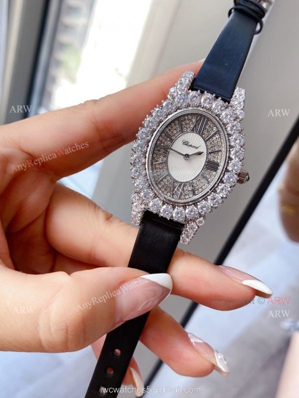 High Quality Replica Ladies Chopard LHeure Du Diamant Medium Oval Watch With Diamonds 2