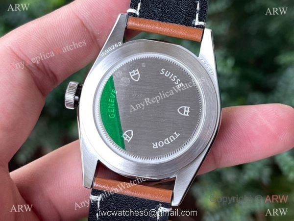 Swiss Tudor Black Bay 41mm Cal.2824 Watch Black Dial Brown Leather Strap 2