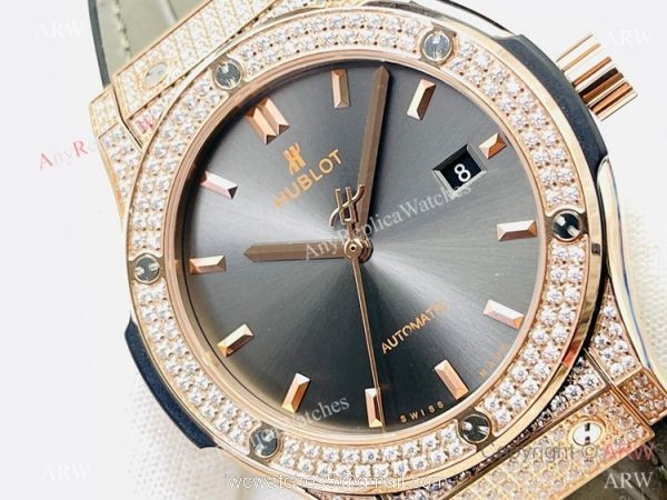 HB V3 version Hublot Classic Fusion Iced Out Watch Rose Gold Gray Dial Super Clone HUB1213 Movement 2