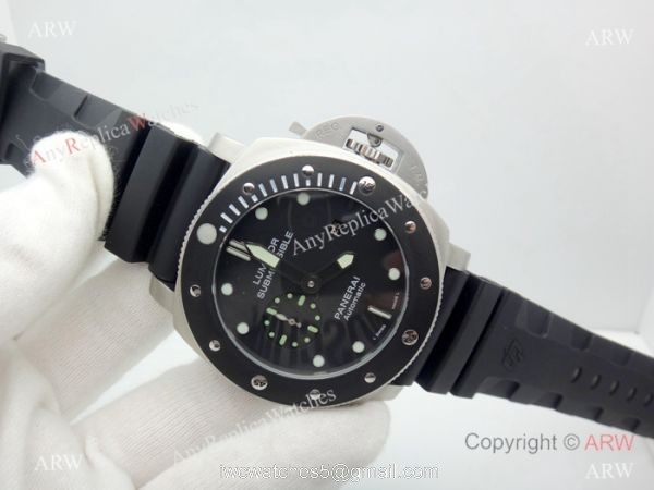Copy Panerai Luminor Submersible SS Black Rubber Watch PAM 682 2