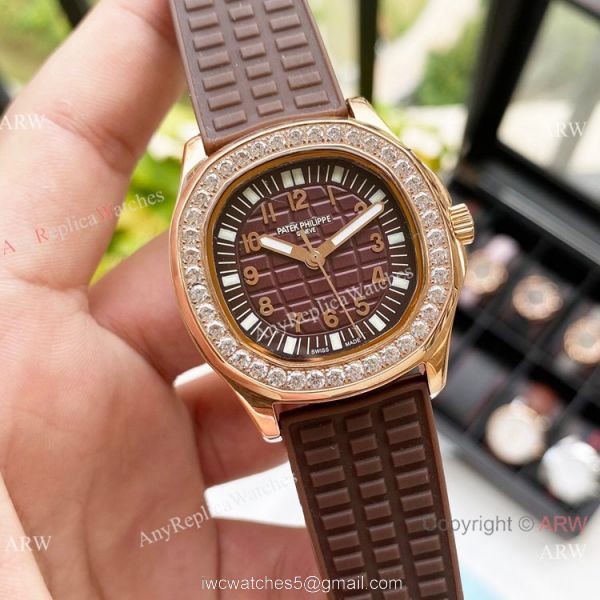 Replica Patek Philippe Lady-Aquanaut Watch Diamond Bezel Rose Gold 2