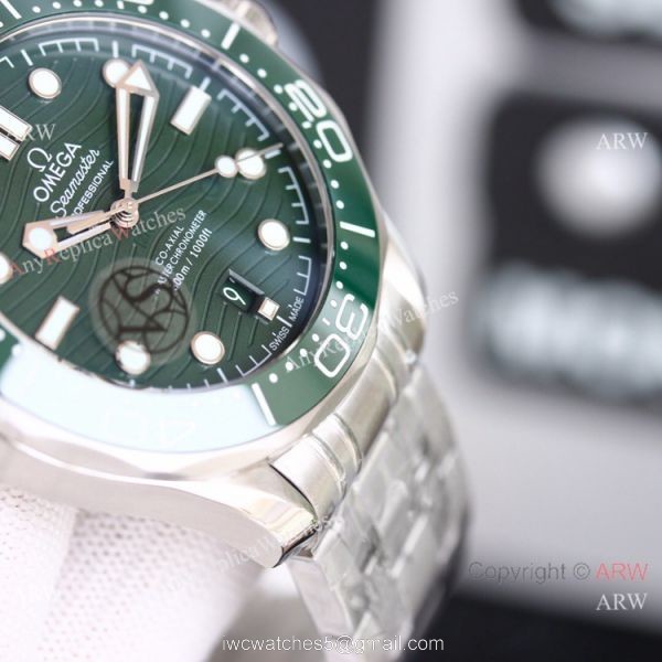 Omega 2022 Novelties Swiss Omega Seamaster Diver 300m VSF 8800 Green Dial Watch 2