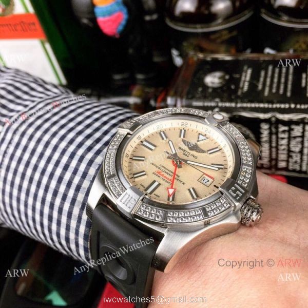 AAA Replica Breitling Avenger II GMT Diamond Watch Cream Face 3