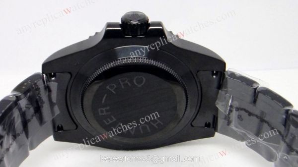 High Quality Replica Rolex Submariner Ceramic Bezel 40mm Watch All Black Rolex 3
