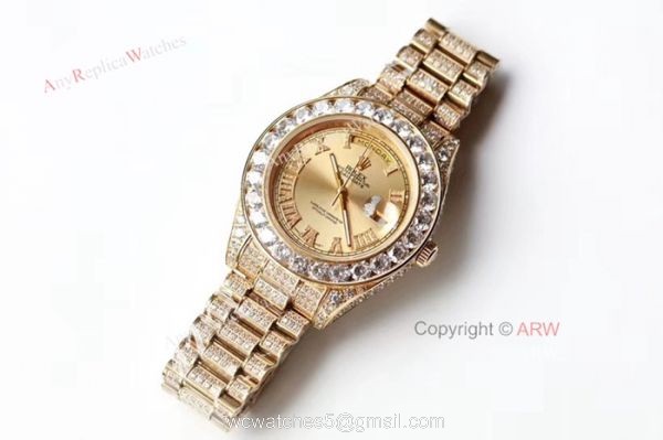Swiss Grade 1 Replica Rolex Presidential Diamond DayDate Watch Yellow Gold 39mm 3