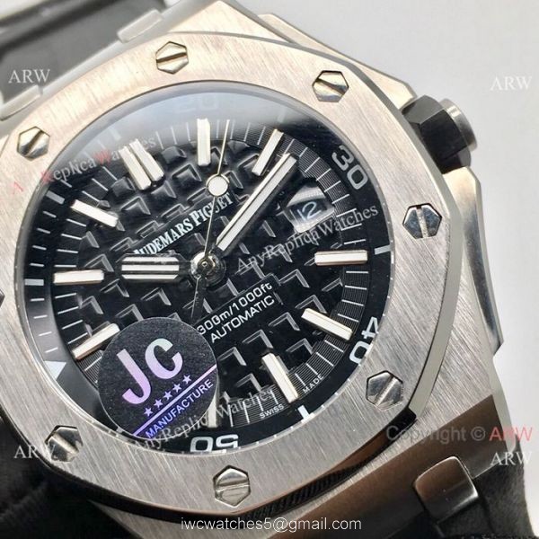 Fake Audemars Piguet Royal Oak Offshore Diver Watches SS Black Dial 42mm 3