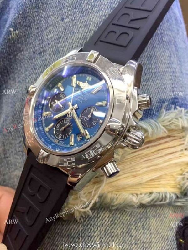 Replica Breitling Chronomat B01 Watch Blue Dial Black Rubber strap 3