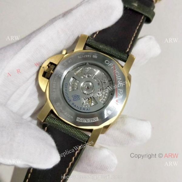 Yellow Gold Panerai Submersible Replica Watch Green Dial PAM 382 3