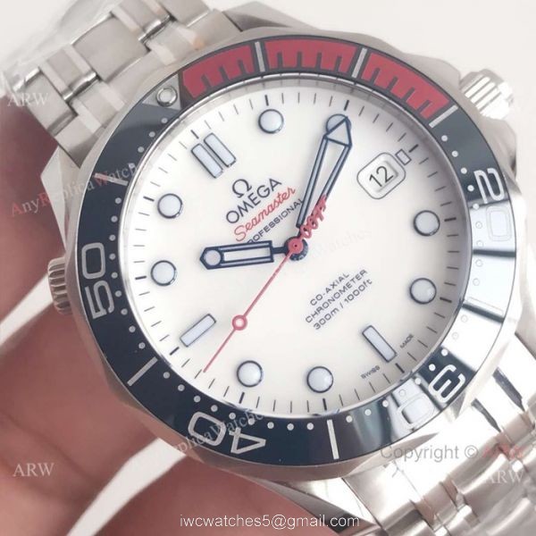 Swiss Replica Omega Seamaster Commanders 007 Watch SS BlackRed Ceramic bezel 3