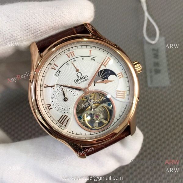 2019 Replica Omega seamaster Complications Watch Rose Gold White Dial 3