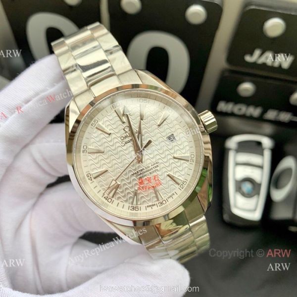 Omega Seamaster AQUA TERRA Swiss 8215 Watches Replica SS White Waved Dial 3