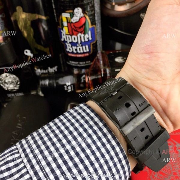 Best Replica Breitling Superocean Automatic Watches Black Case White Dial 3