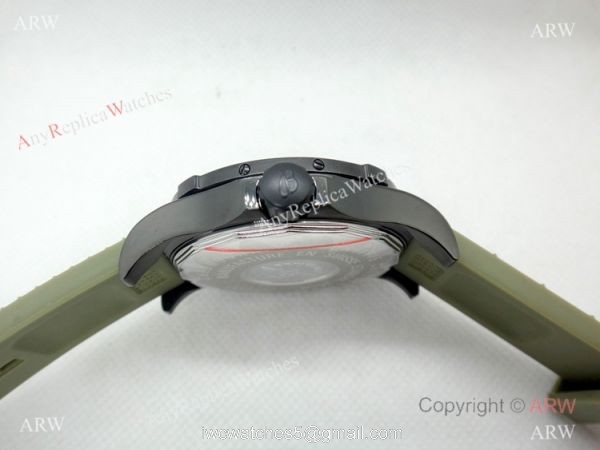 Fake Breitling Colt Skyracer Black Case Green Rubber Band Watch 3