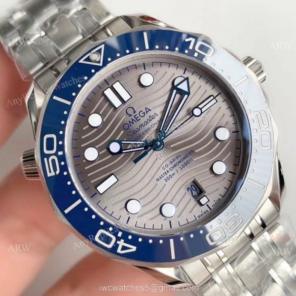 OM Factory Omega Seamaster 300 Replica Watch Stainelss Steel Gray Face Watches 3