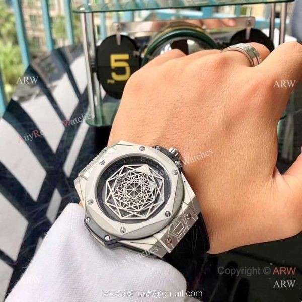 Low Price Replica Hublot Big Bang Sang Bleu Rose Gold watches 3