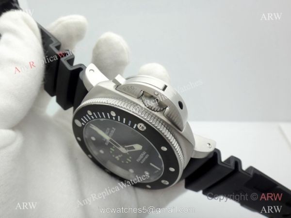 Copy Panerai Luminor Submersible SS Black Rubber Watch PAM 682 3