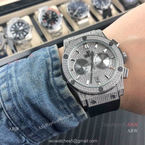 Classic Fusion Hublot Knock off Watch Rose Gold Iced Out watch 3