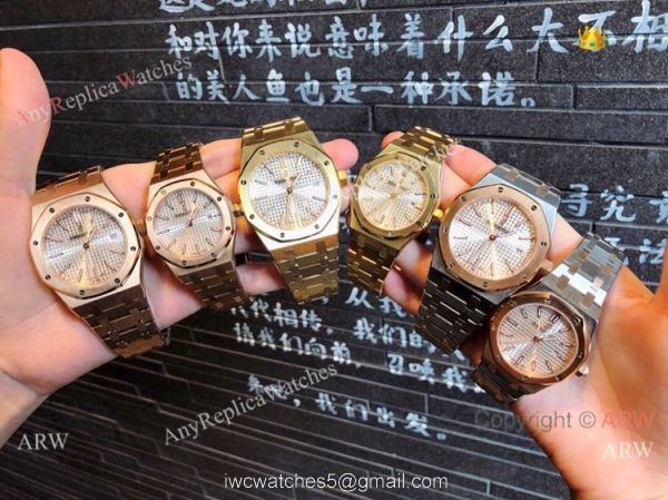 Copy Audemars Piguet Royal Oak Quartz lovers Watch Rose Gold Silver Face 3