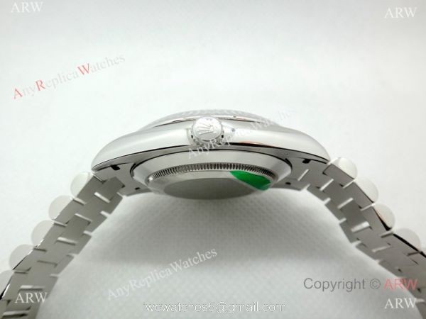 (EW) Replica Rolex DayDate II Stainless Steel Silver Face Watch Swiss ETA3255 3