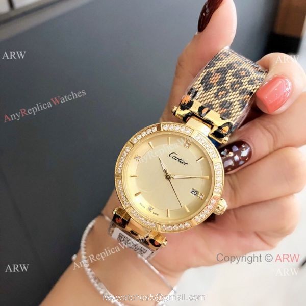 Replica Cartier Pasha de 35mm Lady watch Leopard Strap 3