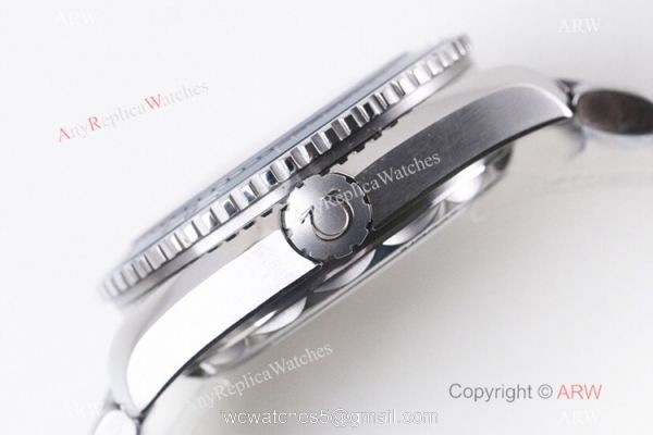(VS) Omega Seamaster Super Clone Watch Planet Ocean 600M Blue Dial Blue Ceramic 43.5mm 3