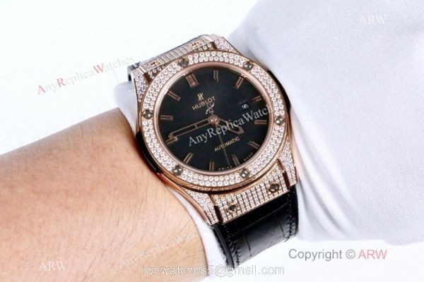 2019 Copy Hublot Classic Fusion Rose Gold Iced Out Watch 3