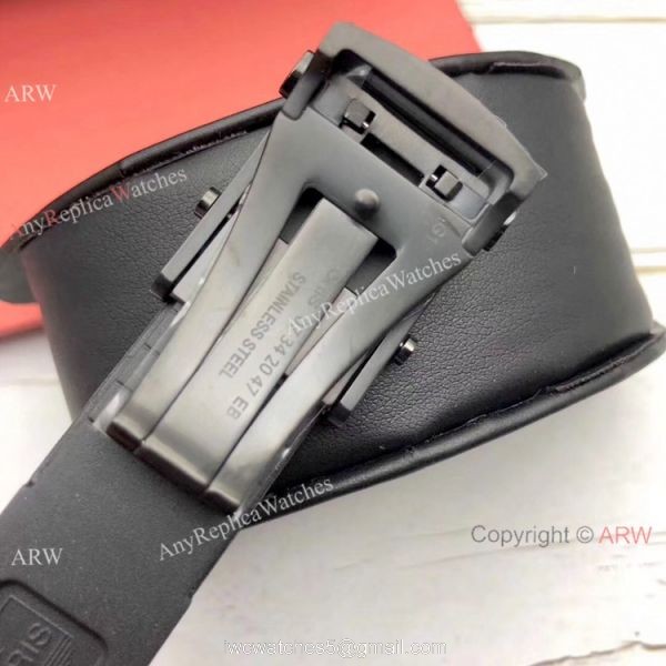 Swiss Fake Oris Aquis 43mm Watch Black and Yellow 3