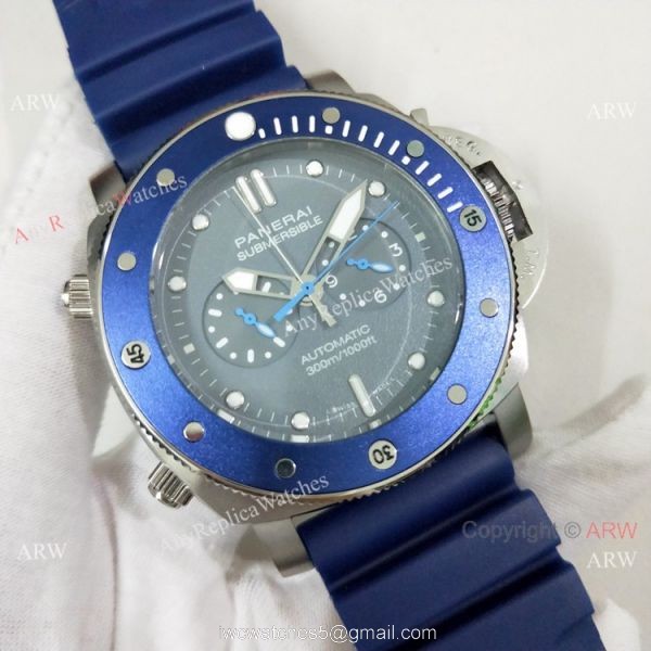 Copy Panerai Luminor Submersible PAM00982 Watch SS Blue Bezel 3