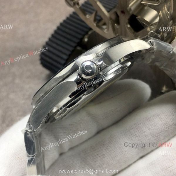 Stainless Steel Omega Seamaster 300 Replica Watch GB Factory Swiss Omega 8800 Movement 3