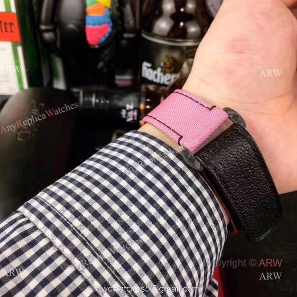 New Rolex Daytona 2020 Carbon Rolex Daytona Replica Watch with Pink Strap 3