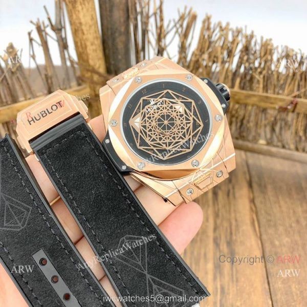 Top Quality Hublot Big Bang Sang Bleu II Watches Black Face Rose Gold 3