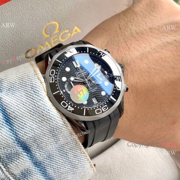 Solid Black Omega Seamaster 300M Chronograph Watch Replica 3