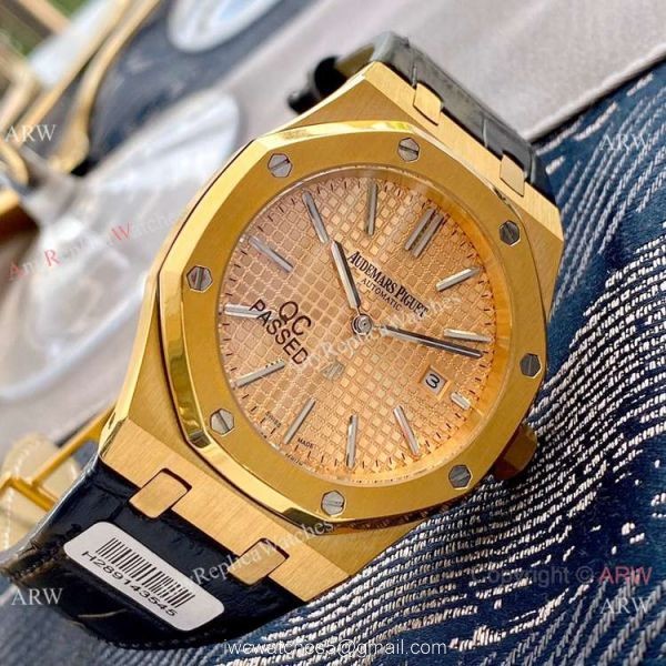 Best Copy Audemars Piguet Royal Oak Yellow Gold 41MM Watch 3