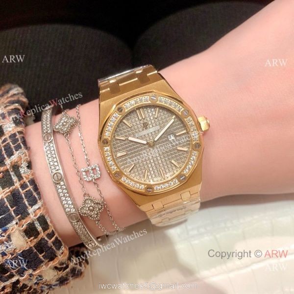 Clone Audemars Piguet Royal Oak Women Watch Diamond Bezel All Gold 3