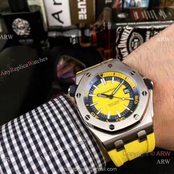 Replica Audemars Piguet Royal Oak Offshore Diver Watches Green Dial 3