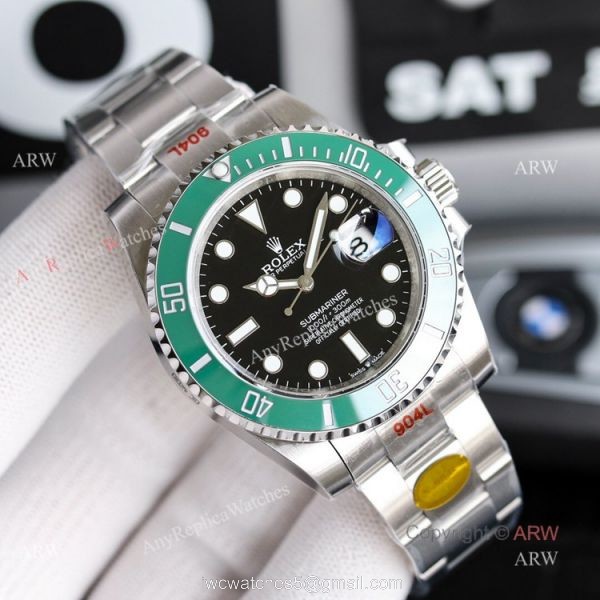 (V11) New Noob Replica Rolex Submariner 41mm Green Bezel Replica Watch Oyster Bracelet 3