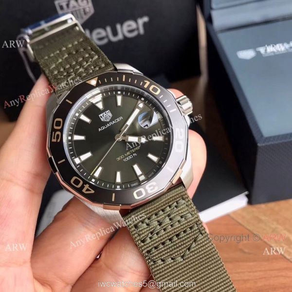 2020 AAA Replica Tag Heuer Aquaracer 300 meters Watch Military Green Face Ceramic Bezel 3