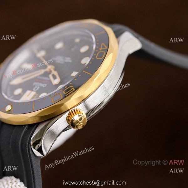 New! Copy Omega Diver 300m James Bond Limited Edition Watch Rose Gold Rubber Strap 3