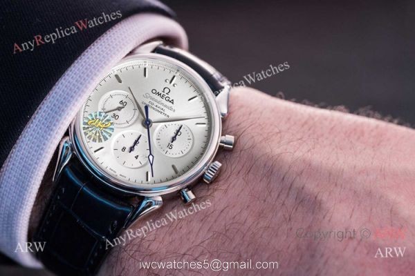 JH Swiss Copy Omega Speedmaster 7750 Chronograph Watch Silver Dial 42mm 3