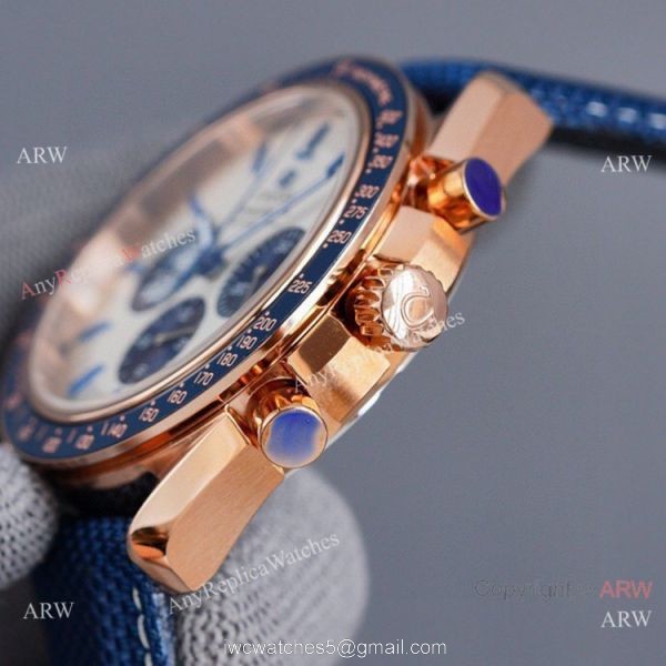 2021 New Omega Snoopy 50th anniversary Watch Rose Gold White Dial 3