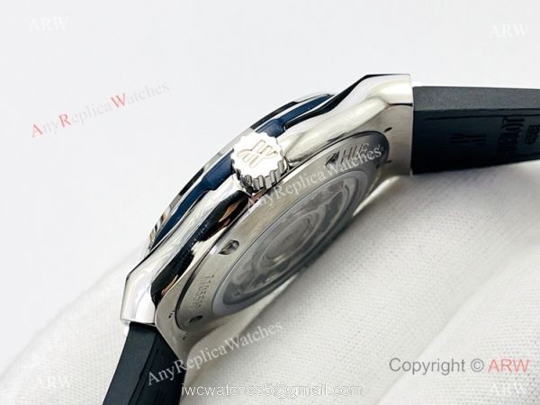HB Factory V3 version Hublot Classic Fusion Swiss Hub1213 Watch Iced Out Silver Case Blue Dial 3