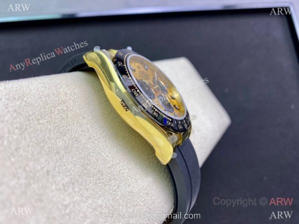 Swiss Copy Rolex Daytona Asia7750 Men Watch Champagne Dial Oysterflex Rubber Strap 3