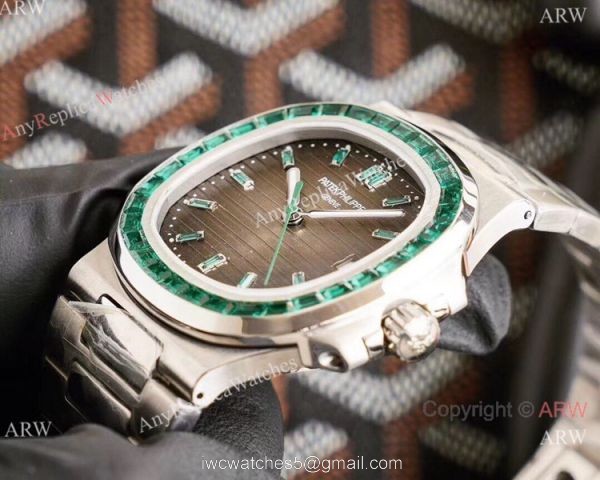New! Swiss Copy Patek Philippe Nautilus Watch Green Diamond Gray Texture Dial Limited New 5711 3