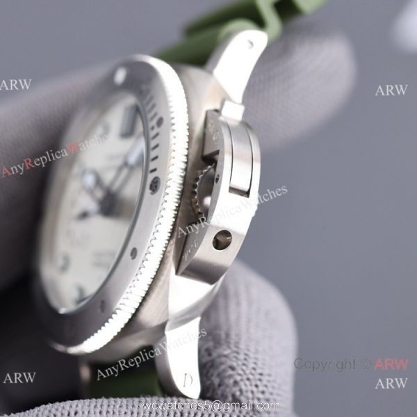 New Knockoff Panerai PAM01223 Submersible 42mm Watch White Dial 3