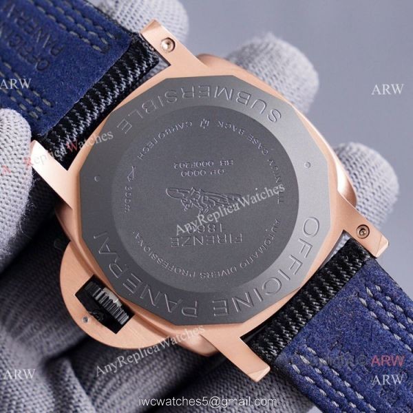 New Panerai Submersible Goldtech PAM1070 Rose Gold Watch 44mm 3