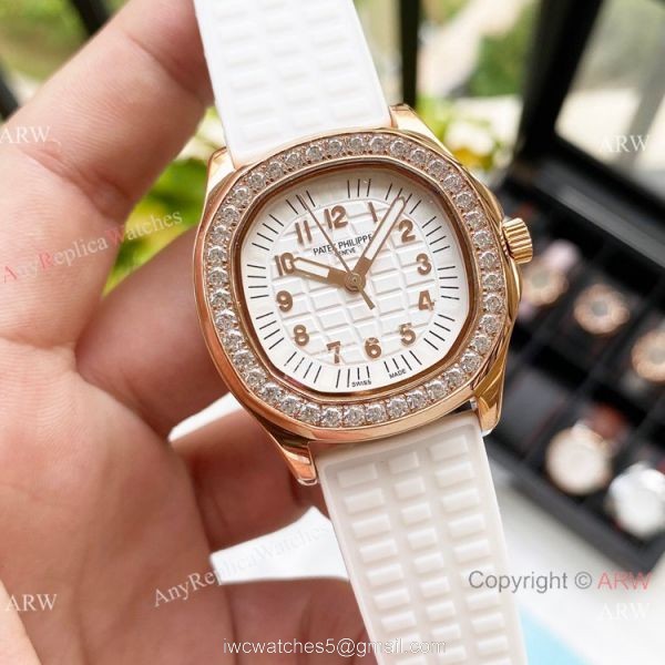 Replica Patek Philippe Lady-Aquanaut Watch Diamond Bezel Rose Gold 3