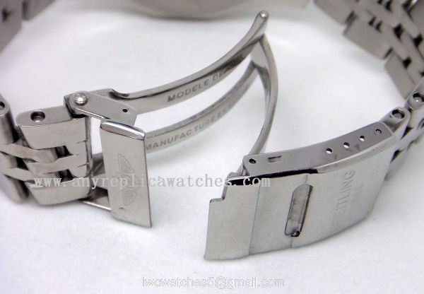 BREITLING FOR BENTLEY MOTORS SS WHITE CHRONOGRAPH QUARTZ 4