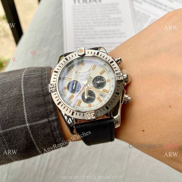 Copy Breitling Avenger Chronograph Watch White Face 40mm 4