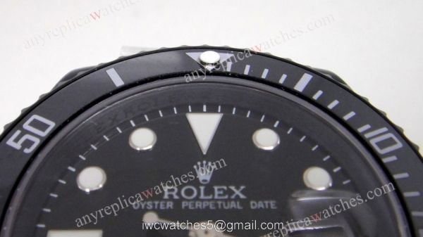 High Quality Replica Rolex Submariner Ceramic Bezel 40mm Watch All Black Rolex 4